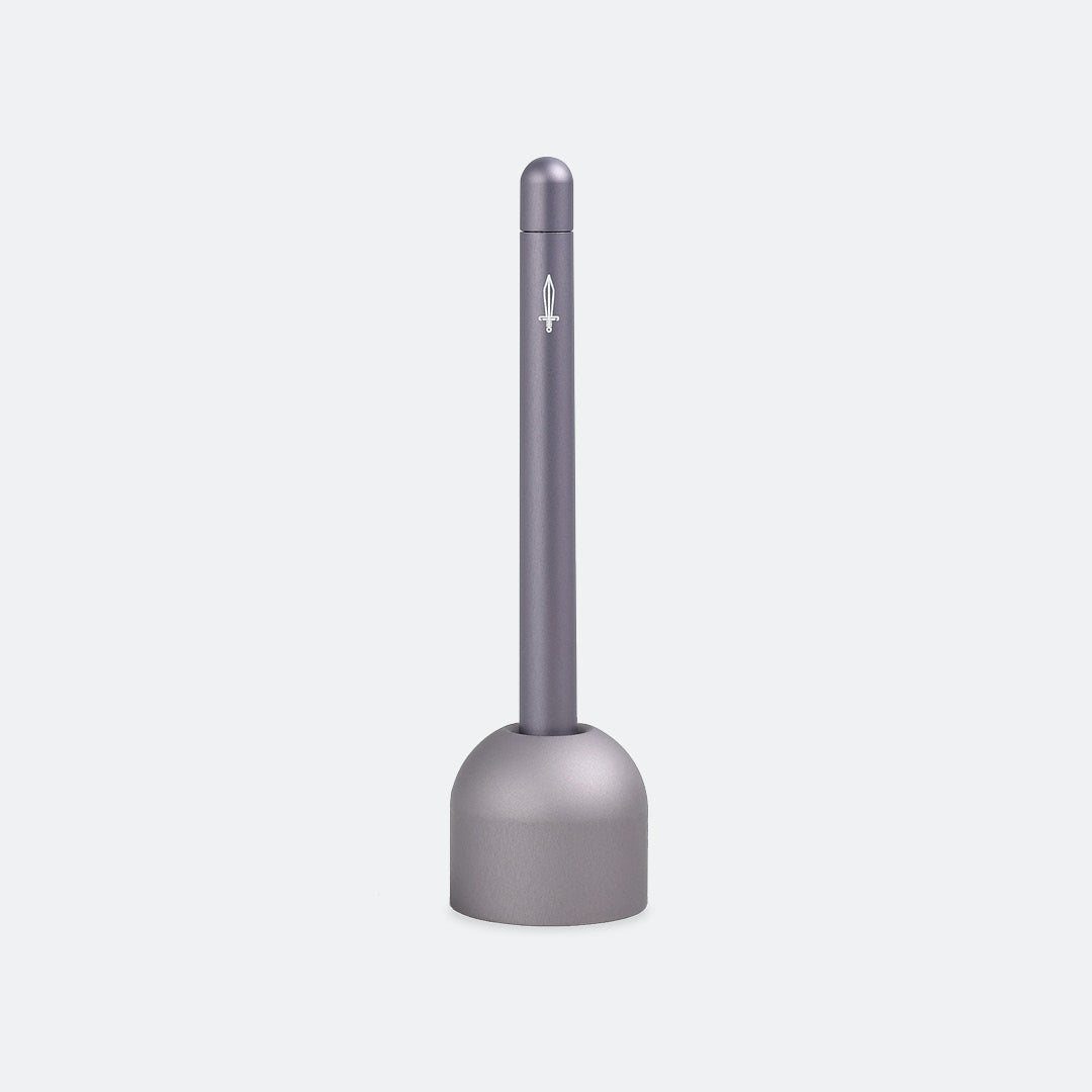 Squire Pen Stand