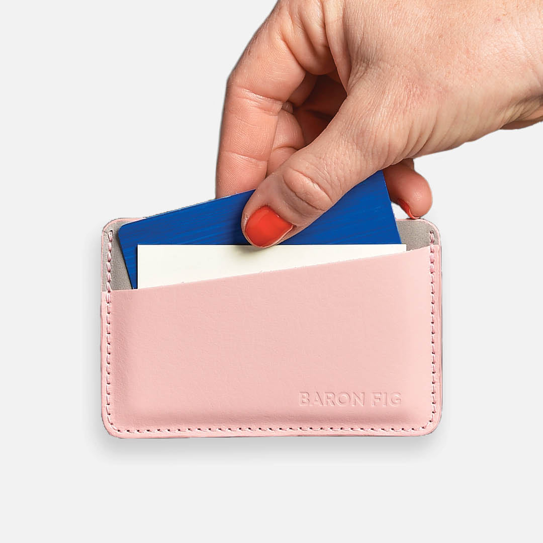 
                Card sleeve in rose quartz with cards